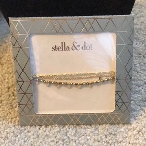 NIB delicate petal bracelet